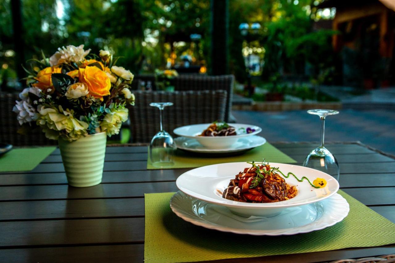 Hotel Restaurant Rustic Alexandria Exterior foto